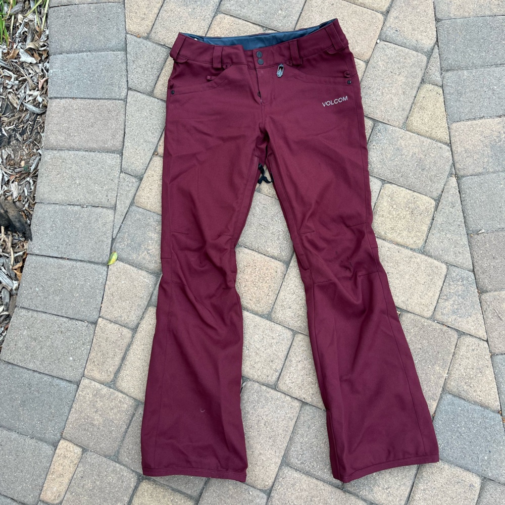 Snowboarding pants